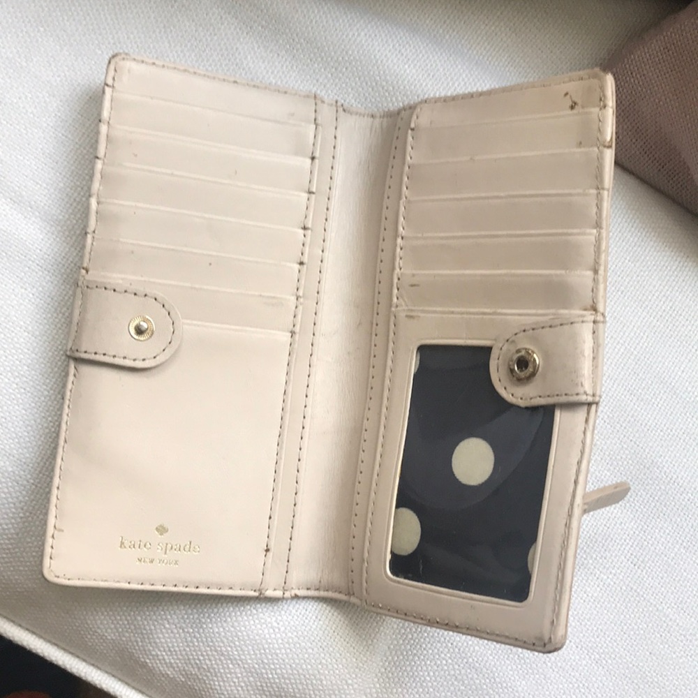 Kate Spade Wallet - Picture 2 of 4